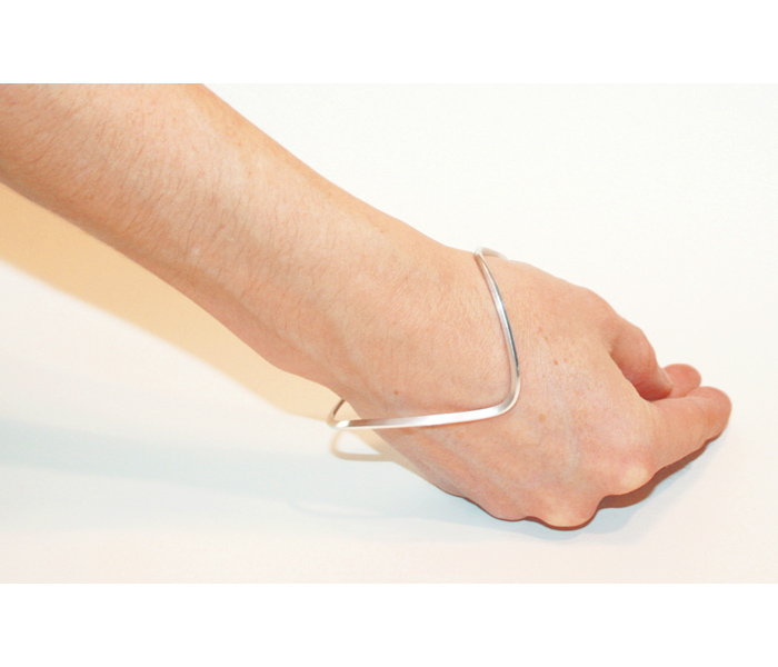 MOMENTUM-ARMREIF-BRACELET-SILBER-STERLING-SILVER-LARISSAGEHRMANN