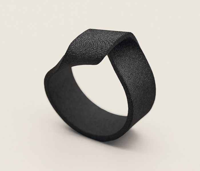 MOMENTUM-RING-SHADED-EDITION-GREYSHADED-LARISSAGEHRMANN