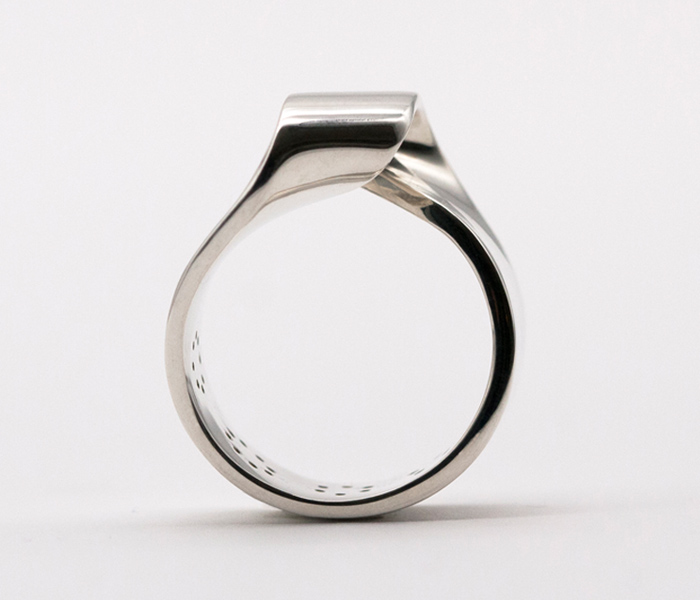 MOMENTUM-RING-SILBER-STERLING-SILVER--HIGH-GLOSS-FINISH-LARISSAGEHRMANN